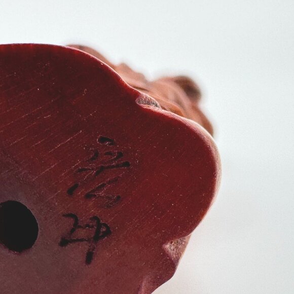 Ojime Bead Netsuke Kuan Yin Guanyin Quan Yin Hand-Carved Boxwood Signed Figurine - Picture 4 of 8